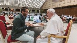 Papa-ragazzo-sin.jpg