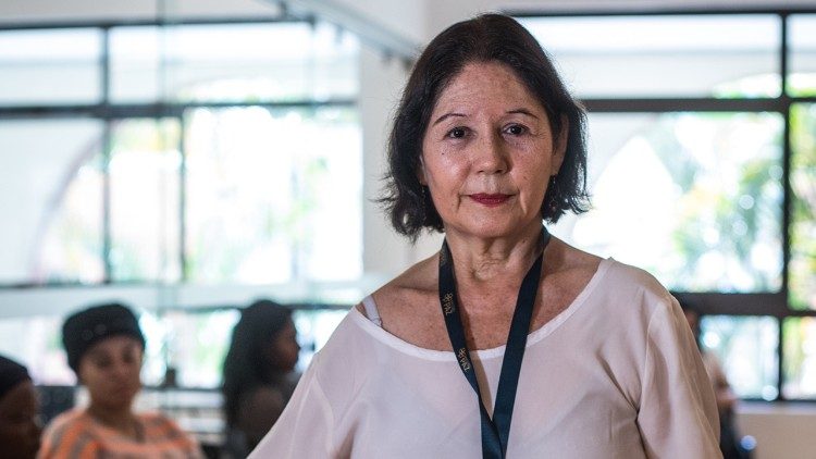 Berenice Young, psicologa di Missão Paz, gestisce un programma di accompagnamento per i migranti appena arrivati che fa loro comprendere le dinamiche di adattamento alla nuova società. (Giovanni Culmone/Global Solidarity Fund)