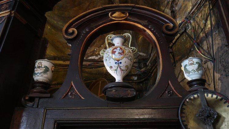 L'antica farmacia di Santa Maria della Scala - Foto di A. Poce