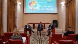 Conferenza-stampa-Dottrina-Sociale.jpg