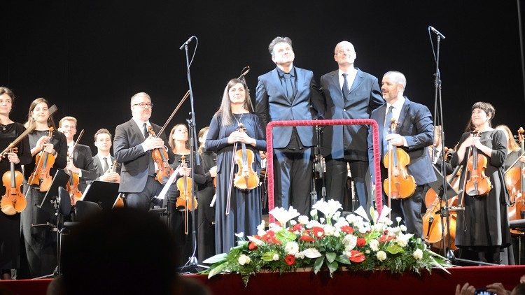 Tomá? Hanus e Claudio Carbó