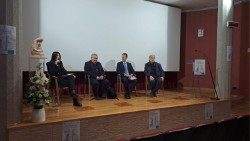 Termoli---presentazione-del-libro-Adagiarsi-2AEM.jpg