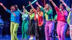 Gen-Verde-in-Concert_Houston-Texas---Photos-by-Dennis-Clifford-DAC-Photography-2.jpg