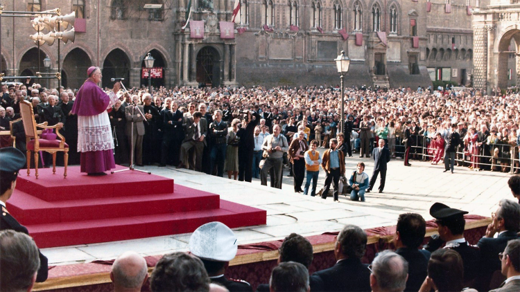 Monsignor Manfredini a Bologna