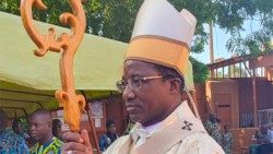 NIGER-MGR-LOMPO-2.jpg